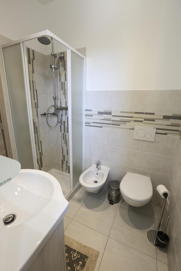 Cuneo Bed Bagian luar foto