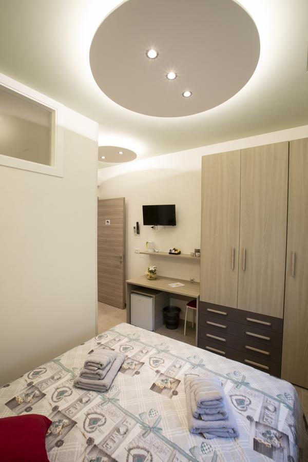 Cuneo Bed Bagian luar foto