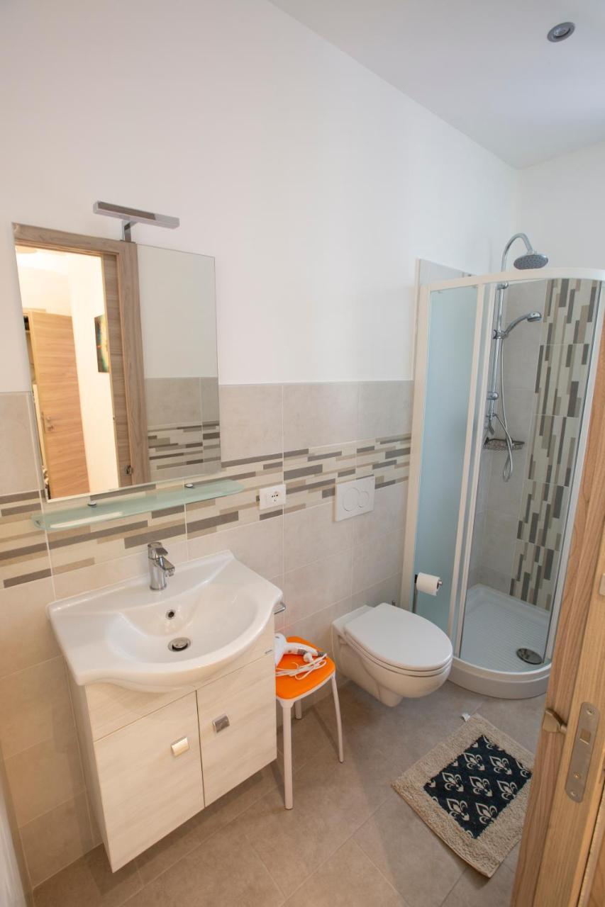 Cuneo Bed Bagian luar foto
