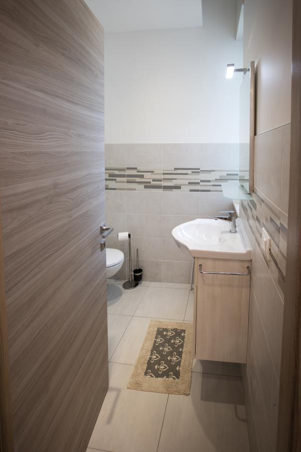 Cuneo Bed Bagian luar foto